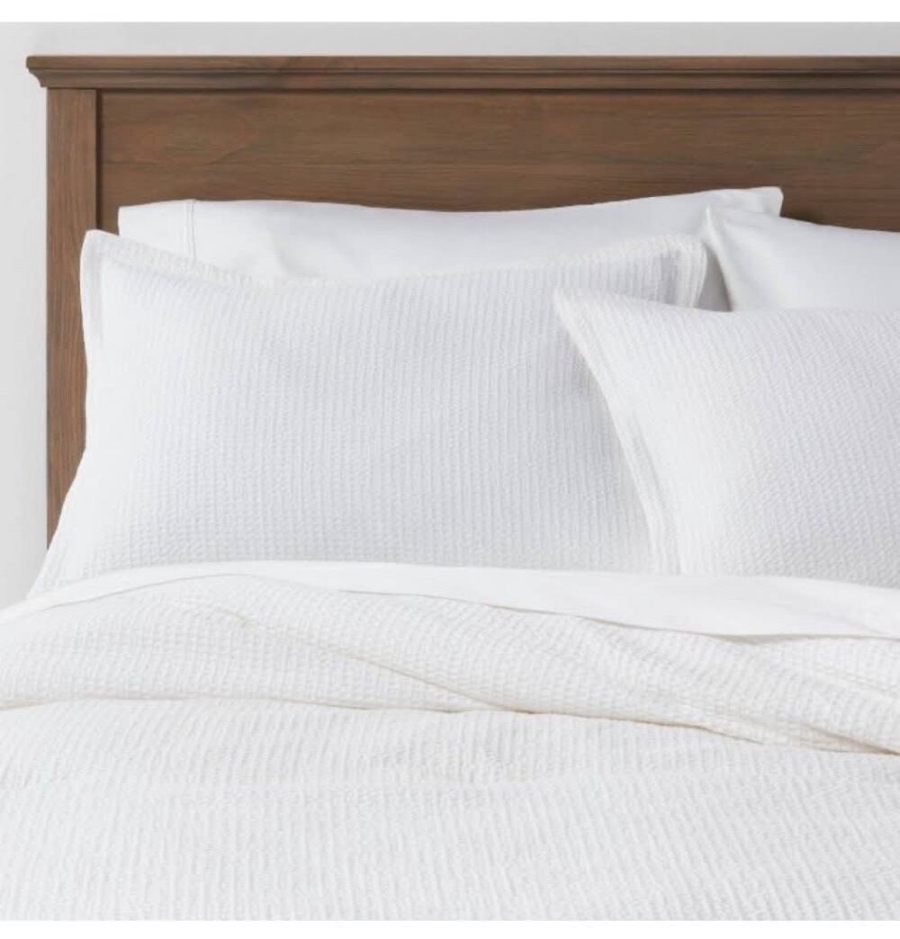 NWT Threshold 3pc Full/Queen Washed WaffleWeave Comforter and Sham Set White